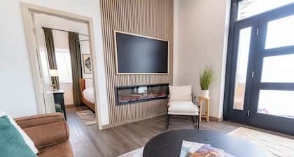 Palmer Mountain View Stay âą Luxury Soaking Tub