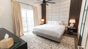 3 habitaciones, tabla de planchar con plancha, wifi y ropa de cama