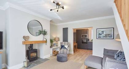 Host & Stay | No 8