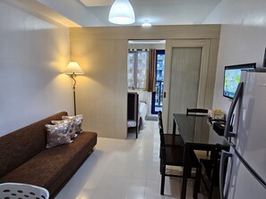 Apartment, 1 Bedroom | Free WiFi - Sea Residences - Condo R Us (Pasay)