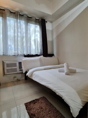 Apartment, 1 Bedroom | Free WiFi - Sea Residences - Condo R Us (Pasay)