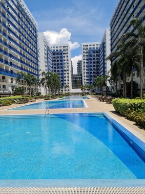 4 outdoor pools - Sea Residences - Condo R Us (Pasay)