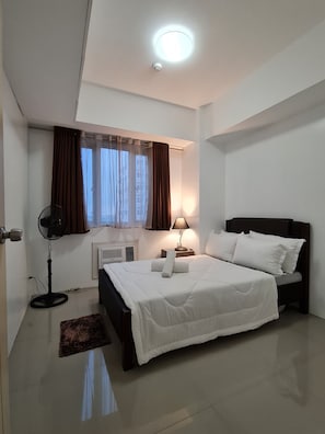 Apartment, 2 Bedrooms - Sea Residences - Condo R Us (Pasay)