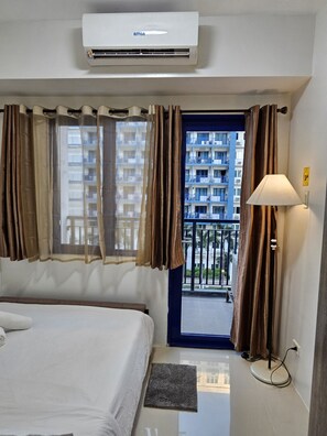 Apartment, 1 Bedroom | Free WiFi - Sea Residences - Condo R Us (Pasay)