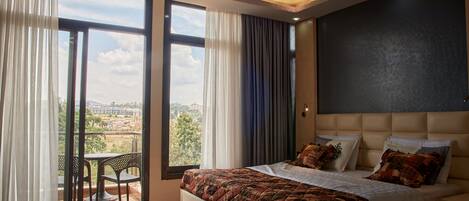 3 bedrooms, bed sheets