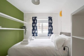 Basic House, Multiple Beds | 4 bedrooms, laptop workspace, bed sheets - Welcoming 4BD House With Garden in Dublin (Dublin)