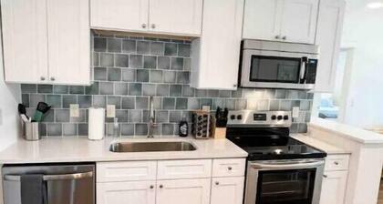 Adorable Newly remodeled Condo in Homewood AL