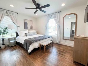 2 habitaciones, tabla de planchar con plancha y wifi gratis 