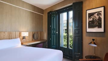 Superior-Doppelzimmer, Stadtblick | Kostenloses WLAN, Bettwäsche