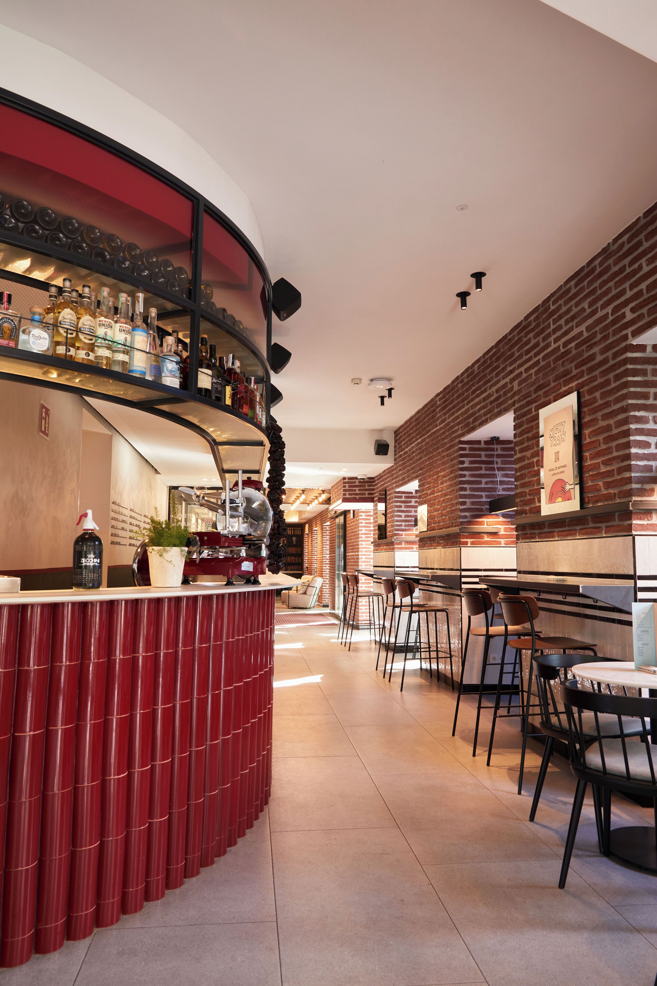 Photo - LATROUPE Prado