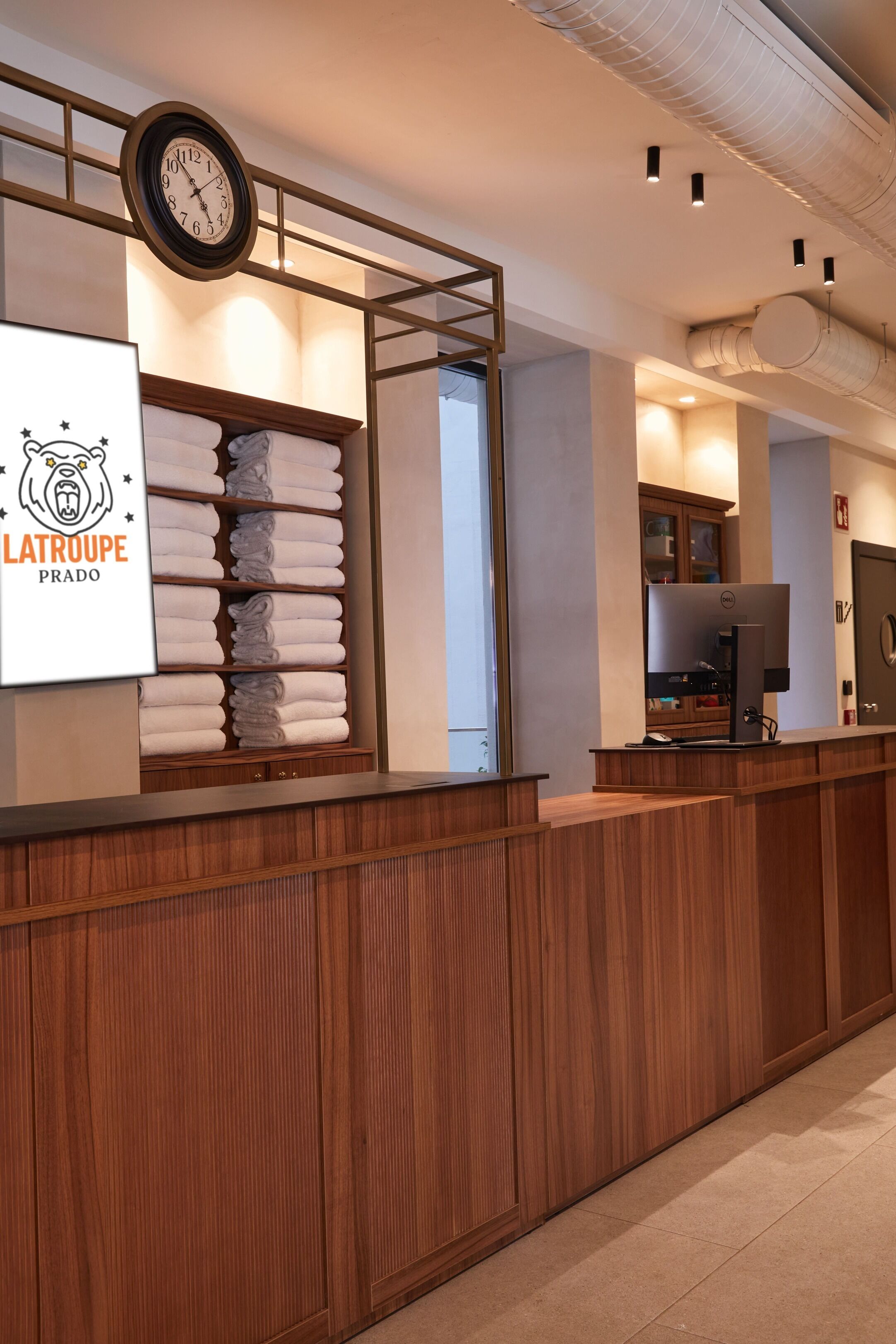 Photo - LATROUPE Prado