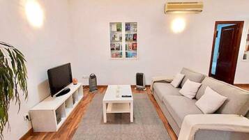 Télévision, livres, écrans d'ordinateur