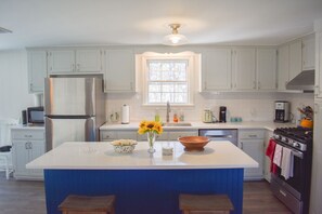 Fridge, microwave, oven, stovetop - Renovated three bedroom home located in desirable Bayside Neighborhood! (Dennis)