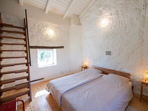 2 bedrooms, WiFi, bed sheets - Lovely Casa Lampadina with Private Pool and Garden (Vizinada)