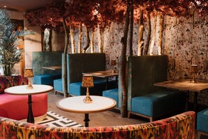 Bar (on property) - The Tempus at Charlton Hall Estate (Chathill)