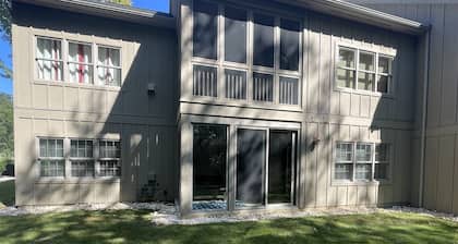 14080 Mountain View | First Floor Condo!