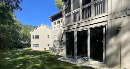 14080 Mountain View | First Floor Condo!