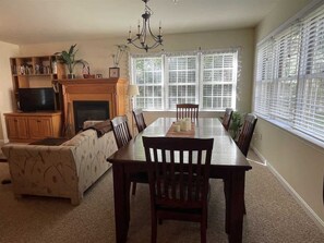 Dining - 14080 Mountain View | First Floor Condo! (Mercersburg)