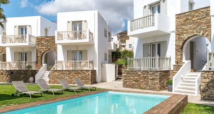 'Ninemia Suites Tinos Superior 101' mit gemeinsamem Pool, WLAN und Klimaanlage