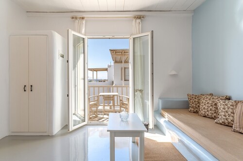 Apartment In A Hotel 'Ninemia Suites Tinos Grand 203 ' with Sea View, Wi-Fi and Air Conditioning