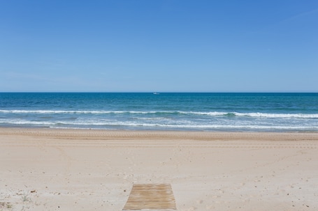 Beach nearby. Holiday Home "Carmen" with Sea View, Terraces & Wi-Fi