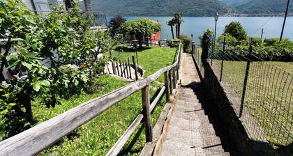 Ferienhaus 'Vanni's House' mit Seeblick, Privatem Garten und WLAN