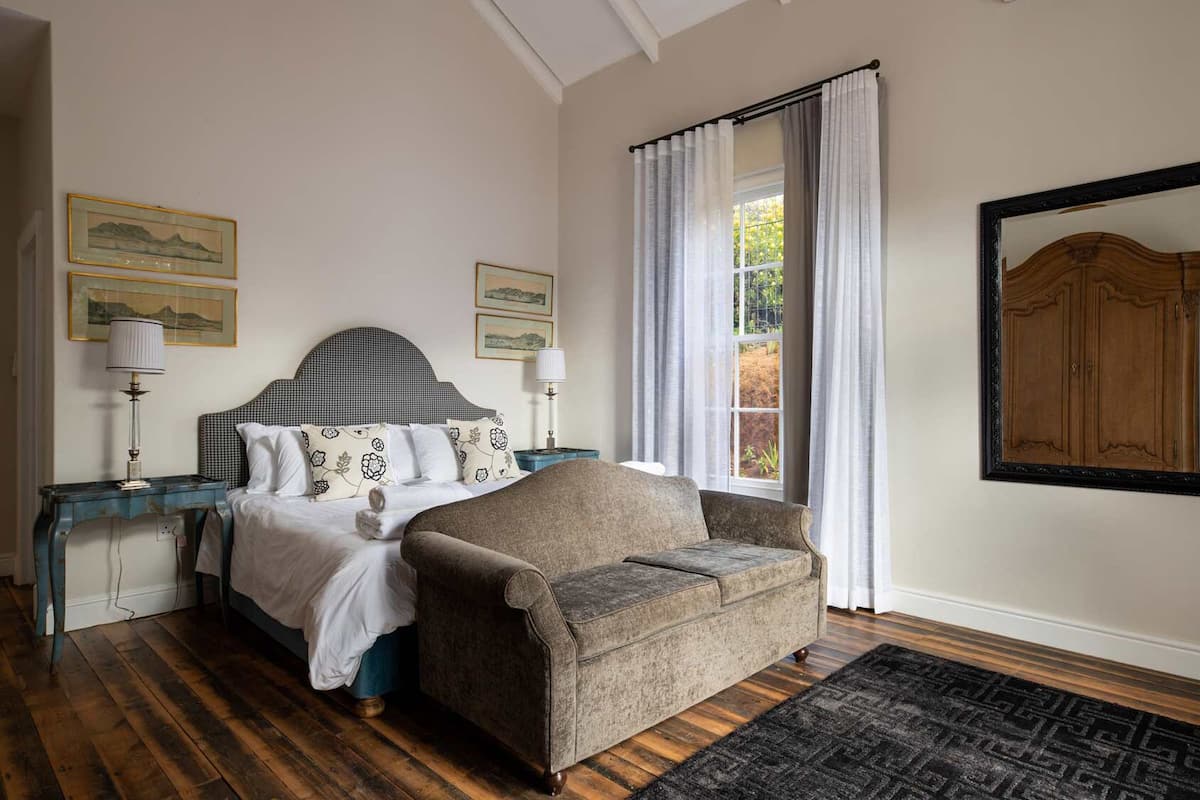Klassieke kamer | Luxe beddengoed, individueel gedecoreerd, individueel gemeubileerd
