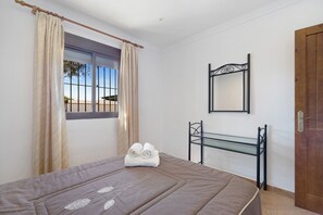 2 camere, ferro/asse da stiro, Wi-Fi gratuito, lenzuola