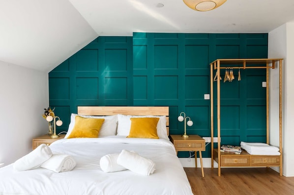 1 slaapkamer, een bureau, wifi, beddengoed