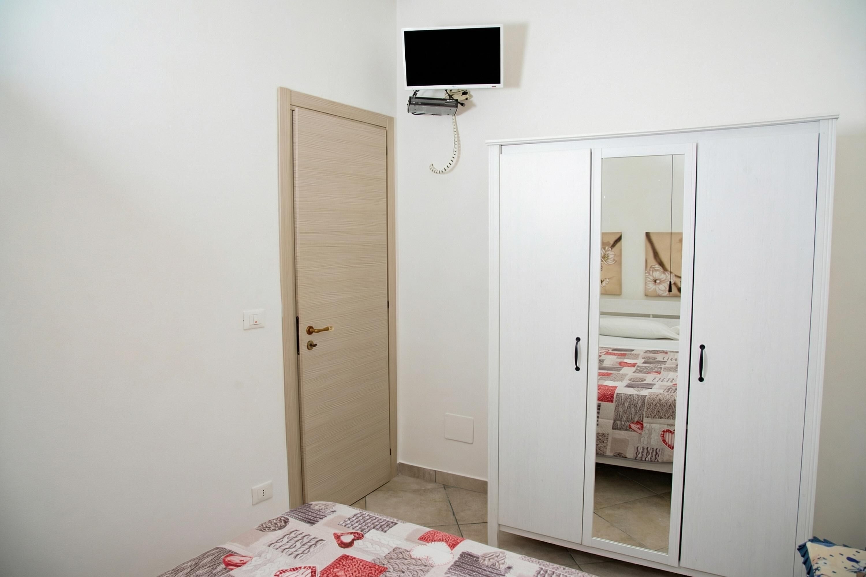 Family Apartment, Multiple Bedrooms, Sea Facing (Tiche Home 200m From Sea) | 2 bedrooms, free WiFi, bed sheets