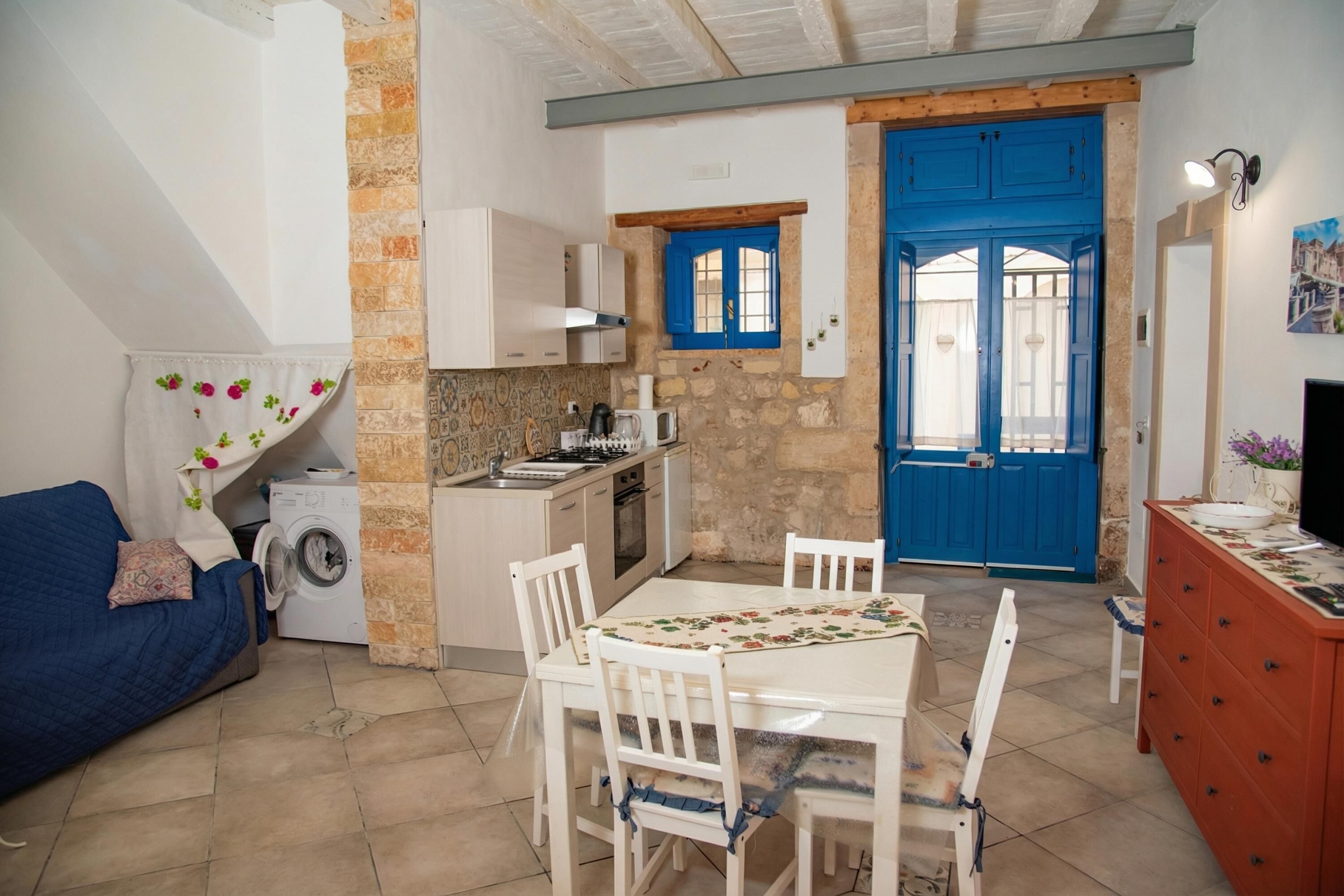 Family Apartment, Multiple Bedrooms, Sea Facing (Tiche Home 200m From Sea) | Interior