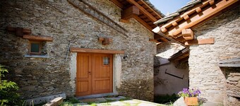 Chalet 'Civico 2' with Mountain View, Balcony and Wi-Fi