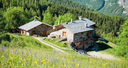 Chalet 'Civico 5' with Mountain View, Shared Garden and Wi-Fi