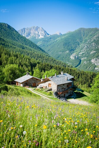 Chalet "Civico 5" avec vue sur la montagne, jardin partagé et Wi-Fi