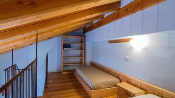 1 chambre, fer et planche Ă repasser, Wi-Fi gratuit, draps fournis