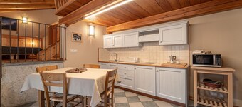 Chalet 'Civico 6 ' with Mountain View, Shared Garden and Wi-Fi