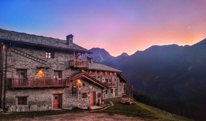 Chalet 'Civico 11' with Mountain View, Balcony and Wi-Fi