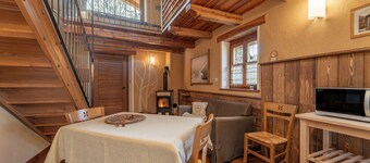 Chalet 'Civico 9' with Mountain View, Shared Garden and Wi-Fi