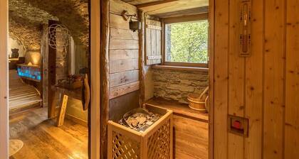 Chalet 'Civico 8' with Mountain Views, Shared Garden and Wi-Fi