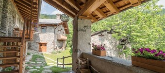 Chalet 'Civico 7' with Mountain View, Shared Terrace and Wi-Fi