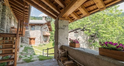 Chalet 'Civico 7' with Mountain View, Shared Terrace and Wi-Fi