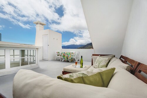Ferienhaus "Vista Alegre 22 A" mit Meerblick, privater Terrasse und WLAN