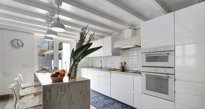 Vacation Home "Vista Alegre 22 B" with Excellent Mountain Views