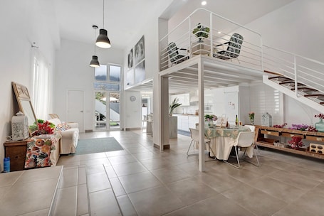Interior. Vacation Home "Vista Alegre 22 B" with Excellent Mountain Views