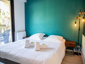 1 chambre, fer et planche à repasser, Wi-Fi, draps fournis