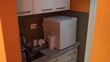Apartment, Multiple Beds | Private kitchen | Fridge, electric kettle, toaster