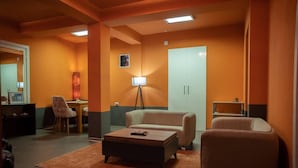 Apartment, Multiple Beds | Interior