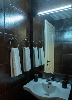 Bathroom - Bogo Apartment - Bitola (Bitola)