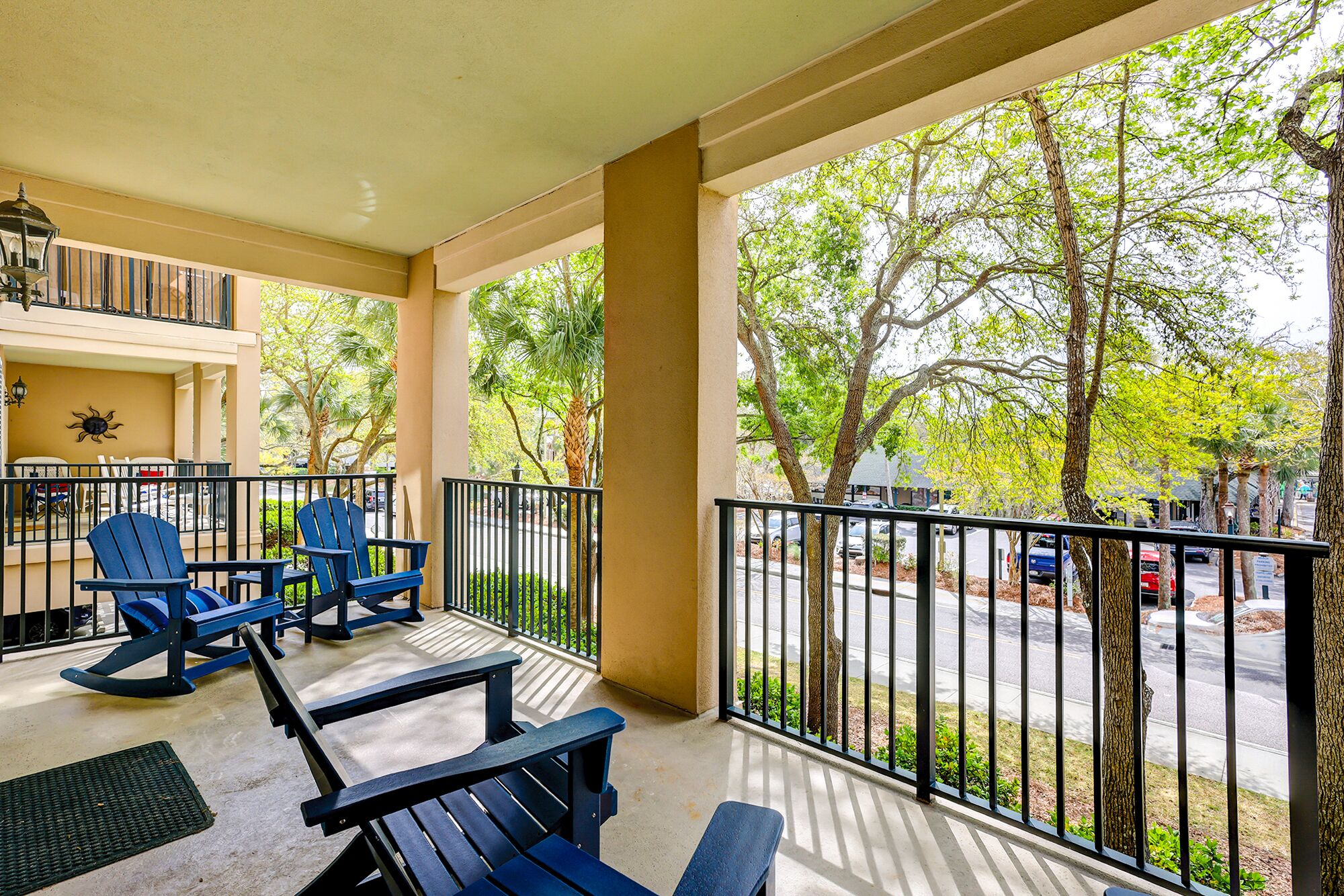Beautifully renovated North Shore Place, pool access, steps from beach!