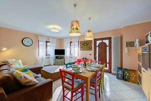 Dining - Casa Angiolina Lake & Mountain View (Tremosine)